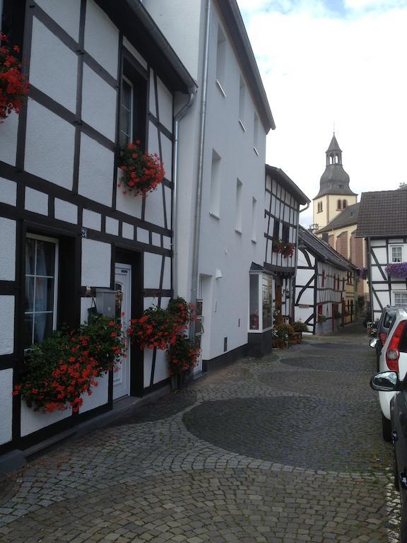 Ferienwohnungen - An Der Kunstakademie Heimbach Ruang foto